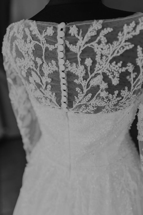 Vand rochie de mireasa NAVA Bride cu tot cu voal.