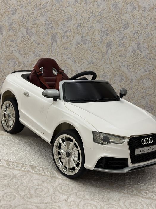 Машина детская кабриолет