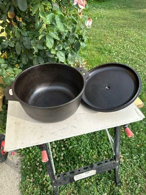 Set oala fonta 8L cu capac, gratar fonta 28cmx28cm, tigaie fonta 25cm