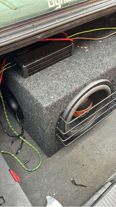 Продам сабвуфер