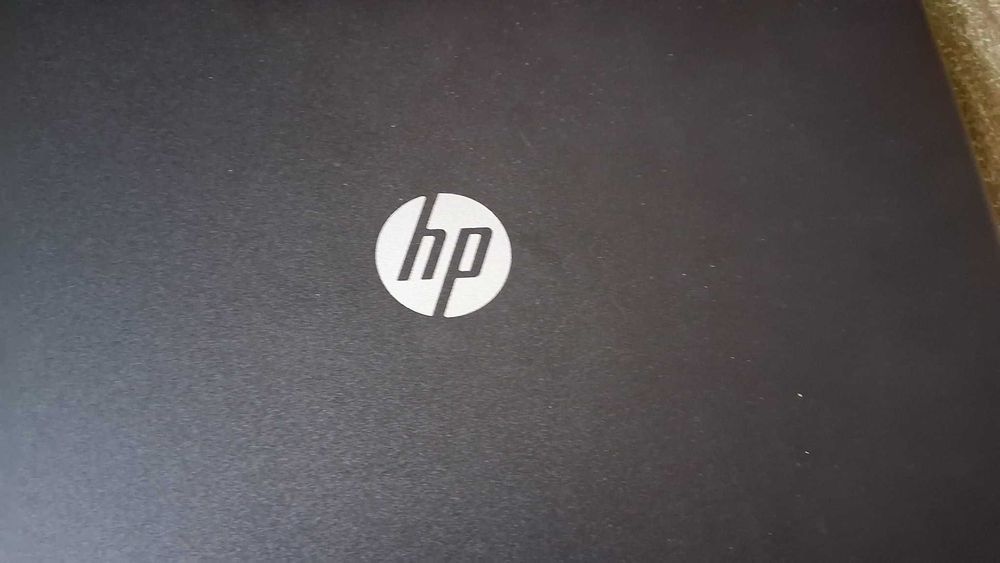 Laptop HP 15,6" model 15-rt150nq