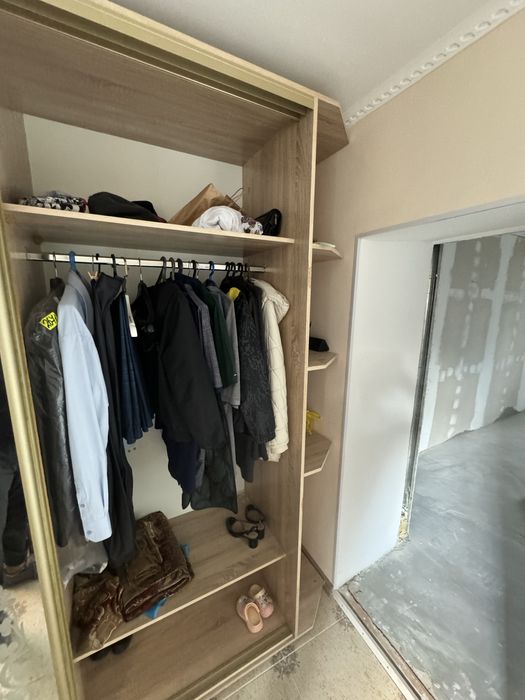 Срочно Продам шкаф купе