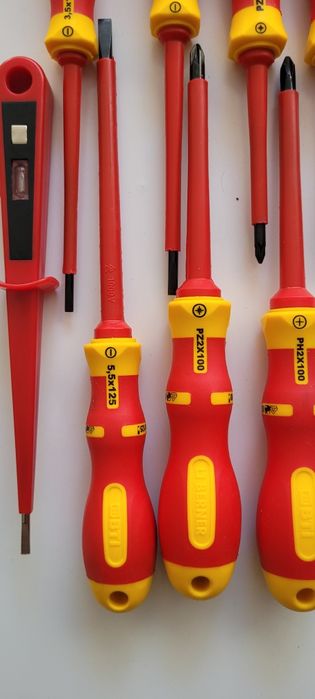 Cleste  Nws biti bosch, set surubelnite BTI