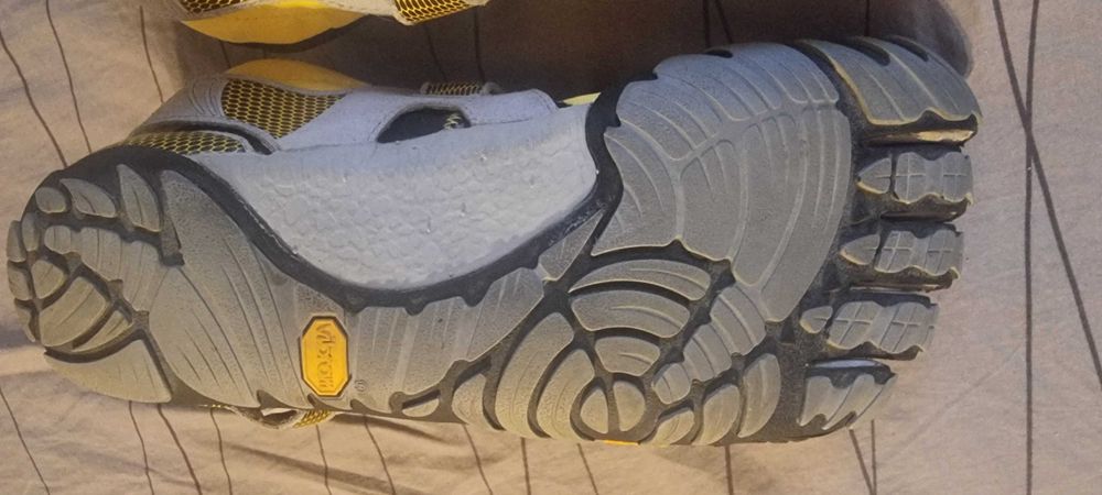 Vibram FIivefingers обувси с пръсти