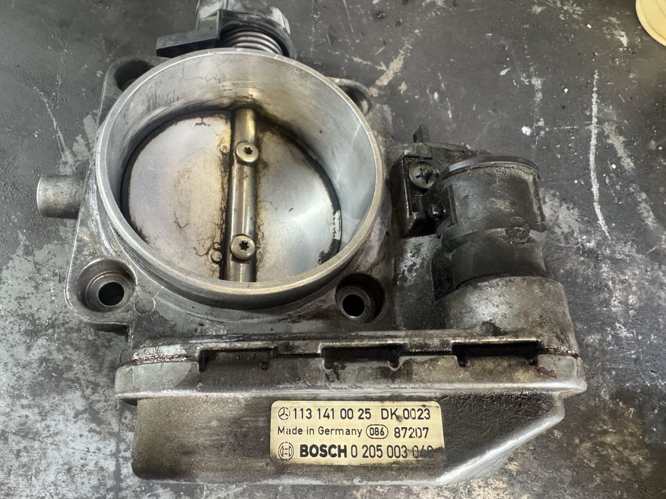 Дроселова клапа за Mercedes S 500 M113 двигател 306 к.с
