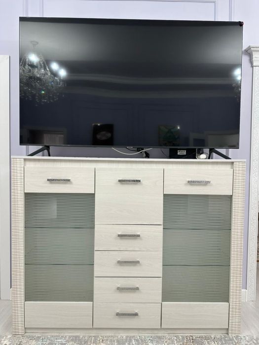 Продам тумбу под телевизор