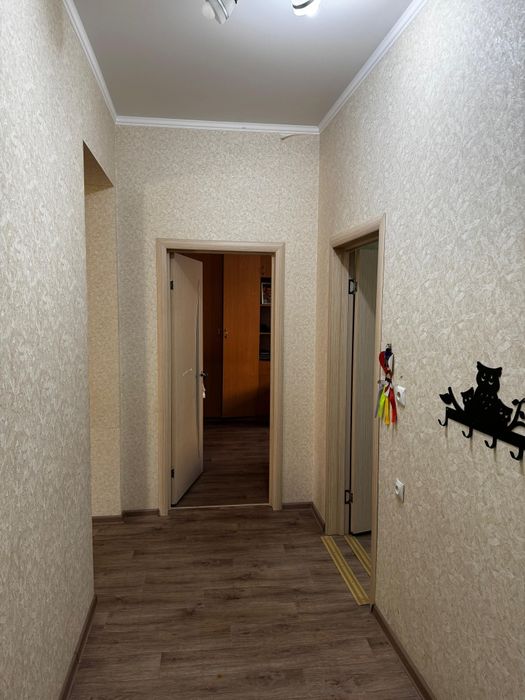 Продам трёхкомнатную квартиру  76 м2