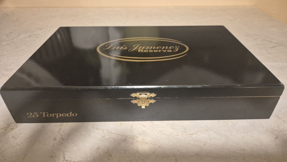 Хумидори за съхранение на пури