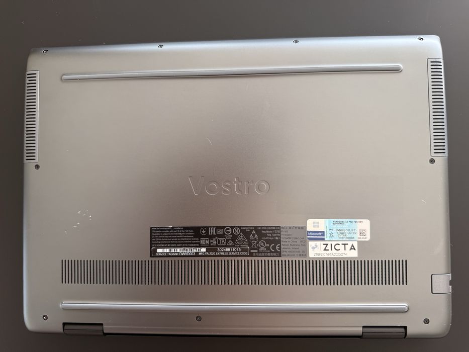 Лаптоп Dell Vostro 5490