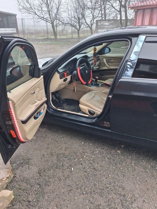 Vând Bmw e90 .an de fab 2007 .mai multe detali in pv