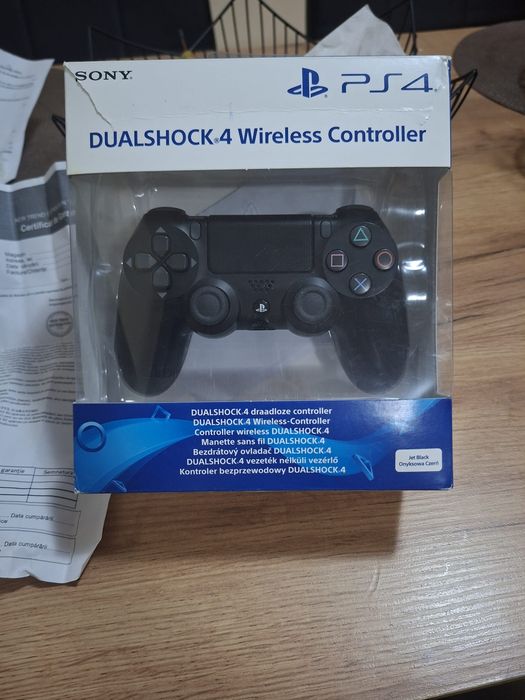 Vand controler ps4 nou nout
