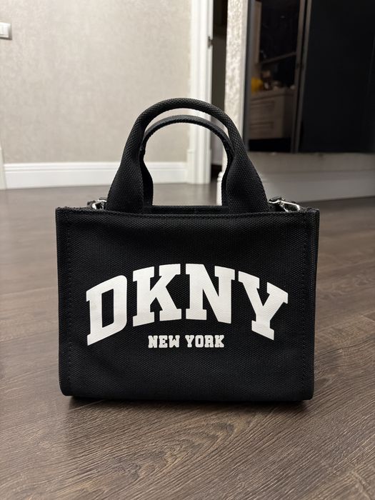 продаю сумку DKNY для учебы
