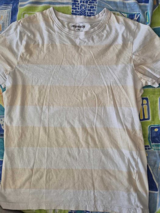 Намалени 11 броя тениски за момче - 12-13 години