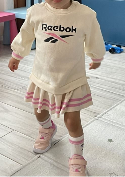 Комплект рокля и маратонки H&M и Reebok