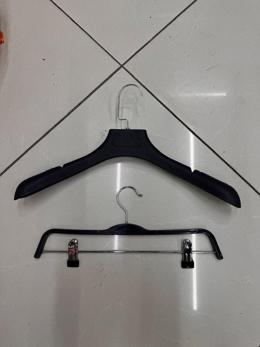 Вешалки для одежды