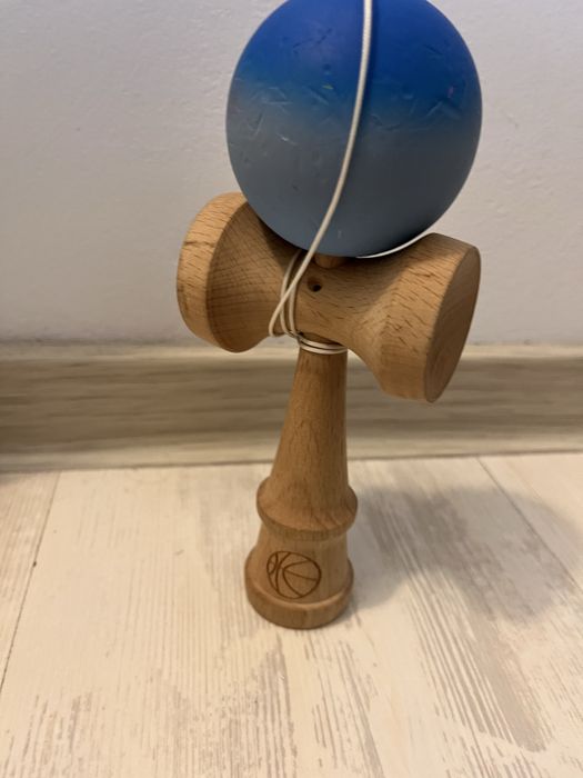 Kendama X albastra