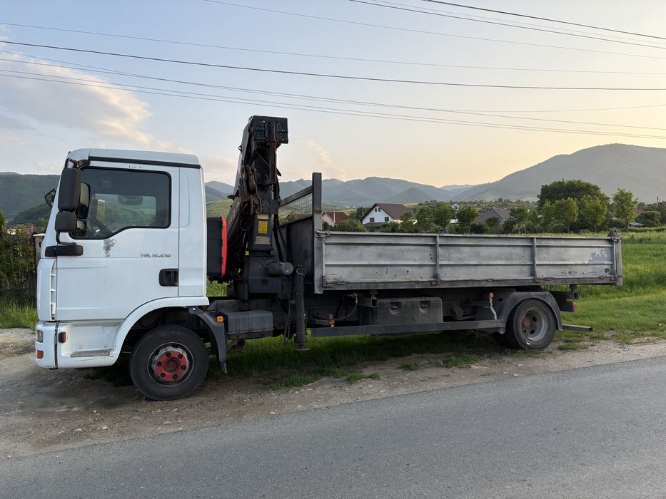 Transport basculabil si macara Sibiu