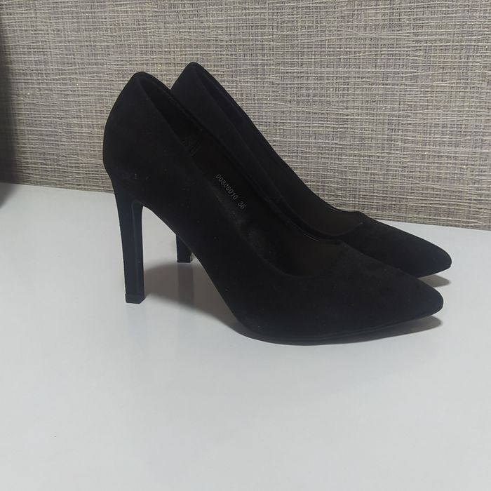 Продам туфли новые