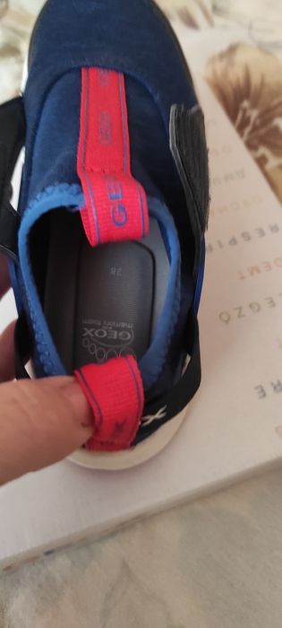 Детски обувки, маратонки.