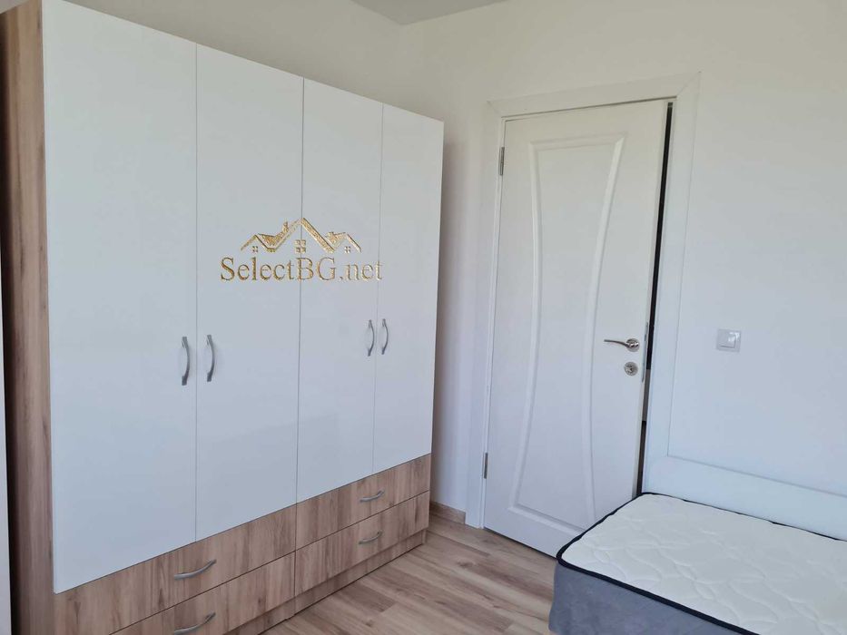 Дава се под наем Тристаен апартамент в Велико Търново, Център - 90 кв.м за 459 € - Снимка #3