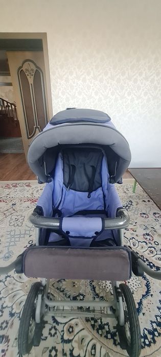 Коляска в хорошем состояний
