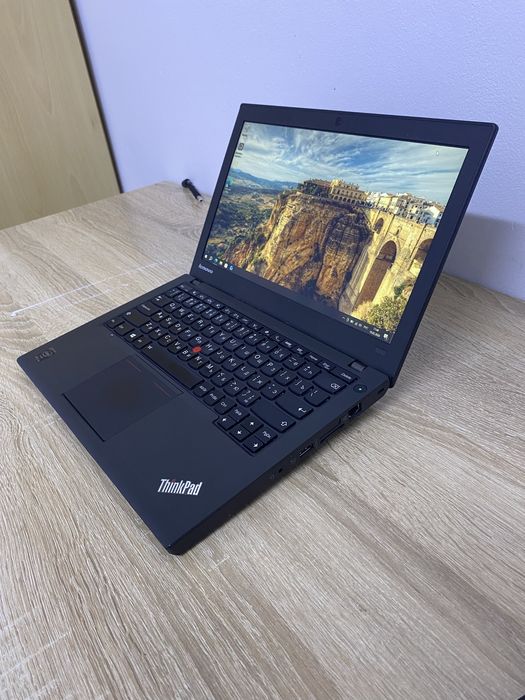 Ноутбук ThinkPad X240