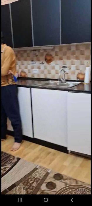 Продается 3/5/8 на улице Иззат жк "Азия Хаус" 76 кв