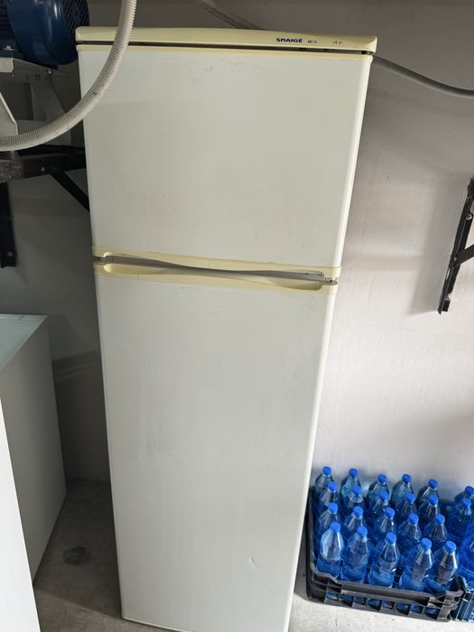 Хладилници 2 бр.