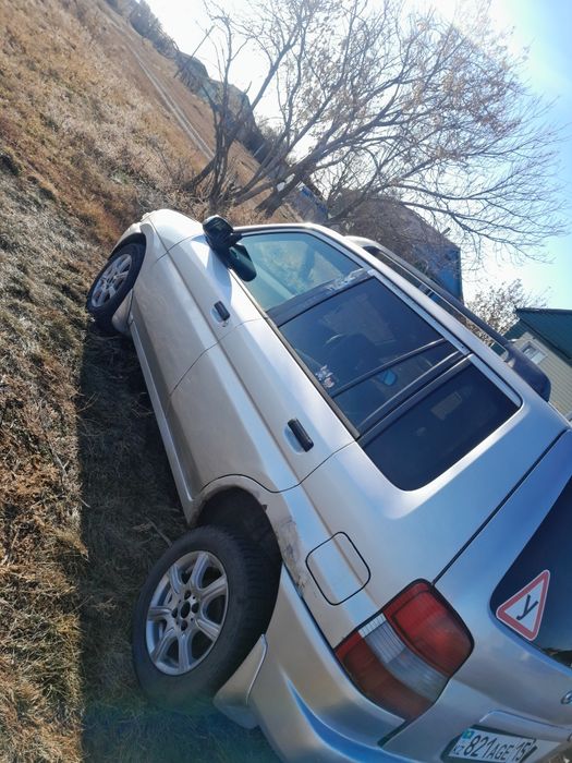 Продам Mazda Demio