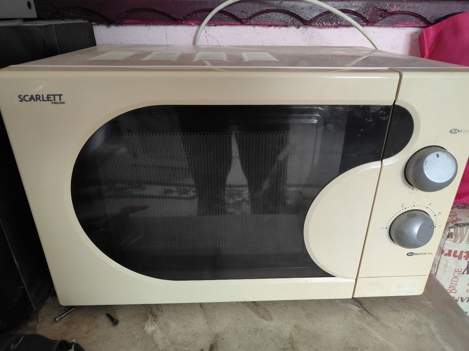 Микроволновая печь Скарлет, греет хорошо, ...
