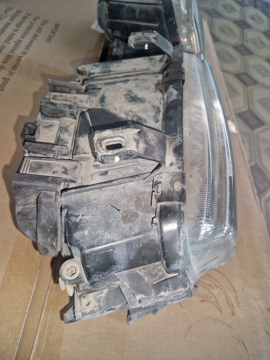 Фары ауди а 4  с 5