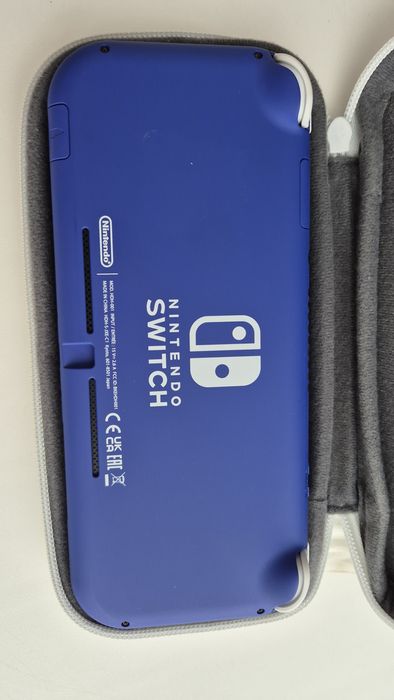 Nintendo switch lite чипованная