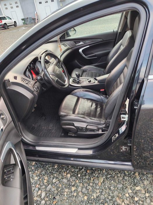 Opel Insignia 2.0 CDTi 130 Cp 2010