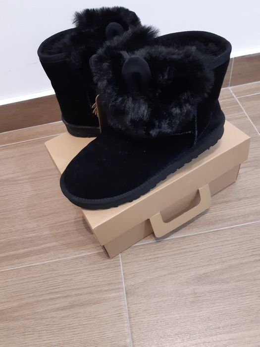 Ghete tip UGG noi marimea 37