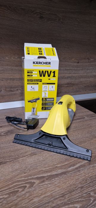 Aspirator geamuri Karcher WV1