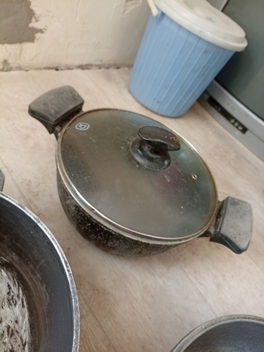 Сковорада разные,чайники,кострюля,казан