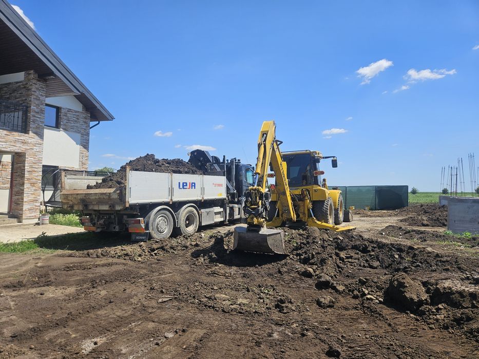 Servicii cu Buldoexcavator