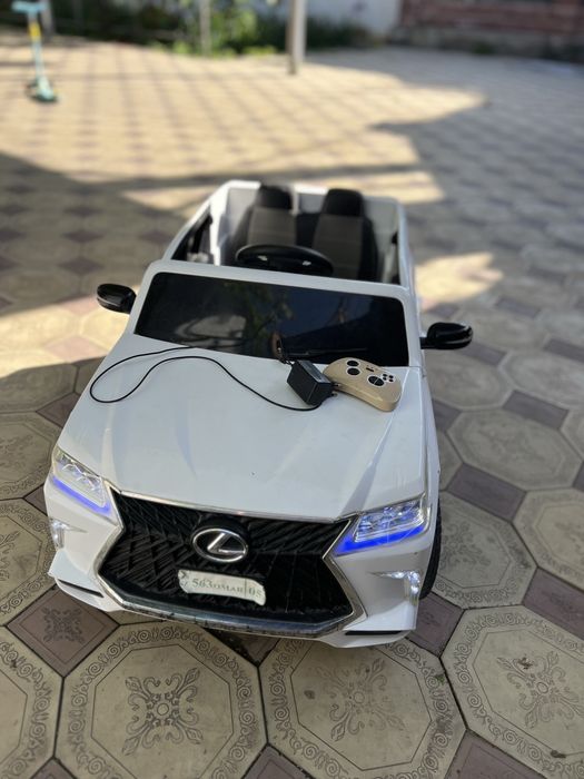 Продается детская электромашина Lexus LX570.