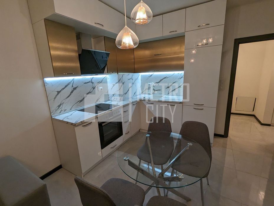 Дава се под наем Двустаен апартамент в София, Младост 2 - 73 кв.м за 716 € - Снимка #2