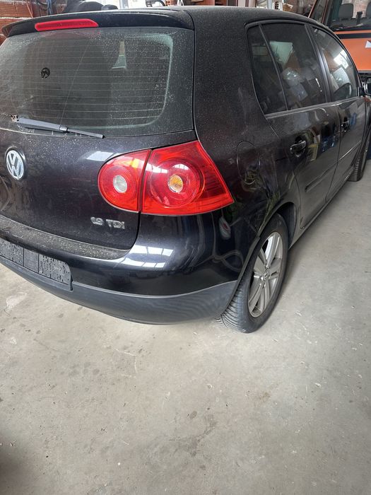 Vw golf 5 1.9 105