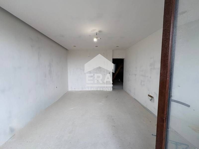 Продава се Къща в Варна, м-т Кочмар - 264 кв.м за 802 €/кв.м - Снимка #4