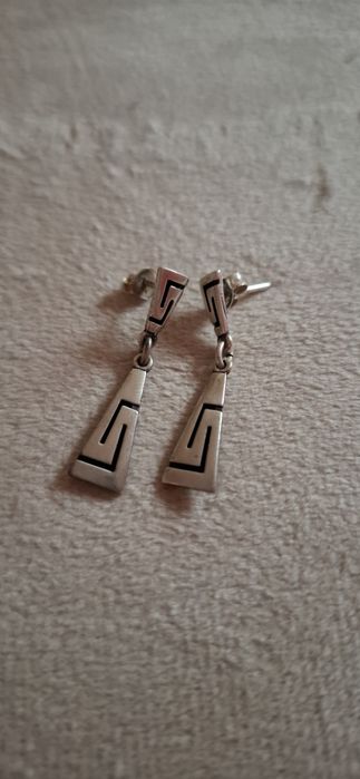 Сребърни обици  като Нови