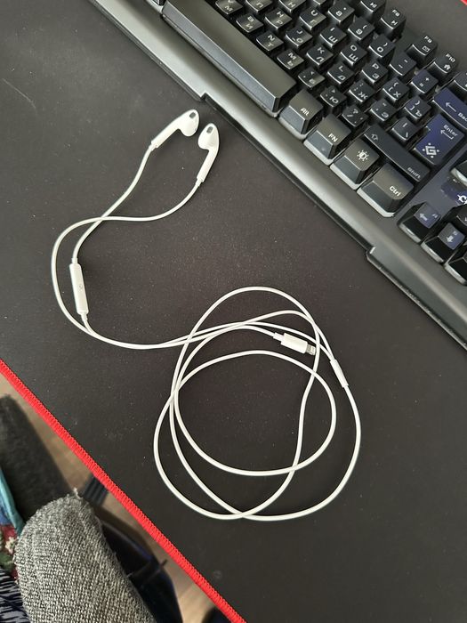 Apple earpods оригинал