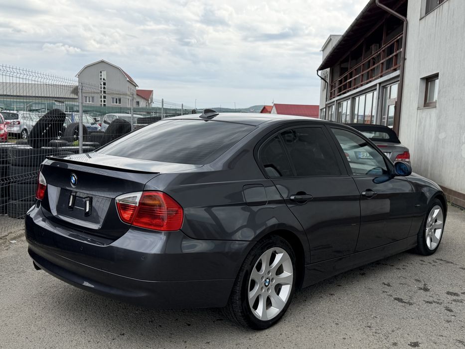 Bmw 320 E90 limousin 2.0 Diesel 177cp  piele /navi mare