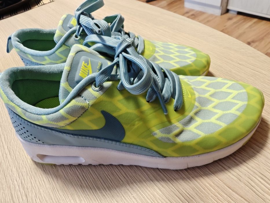 Nike -38/леко умален/затова 37
