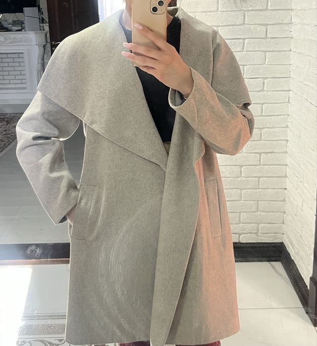 Продам пальто весна осень