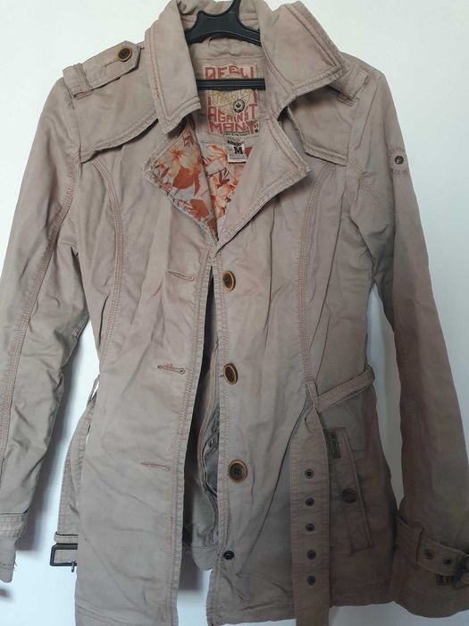 Запазени дрехи, Палто, Панталон за планината, Дънки, Яке 4 евро