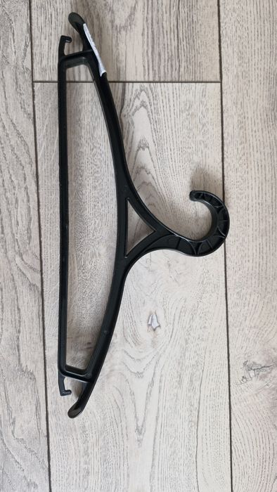 Вешалка (плечики) для верхней одежды