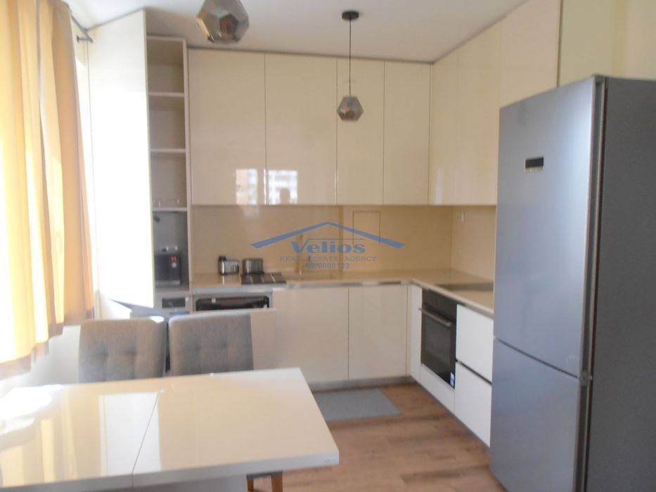 Дава се под наем Двустаен апартамент в София, Зона Б-18 - 78 кв.м за 715 € - Снимка #3