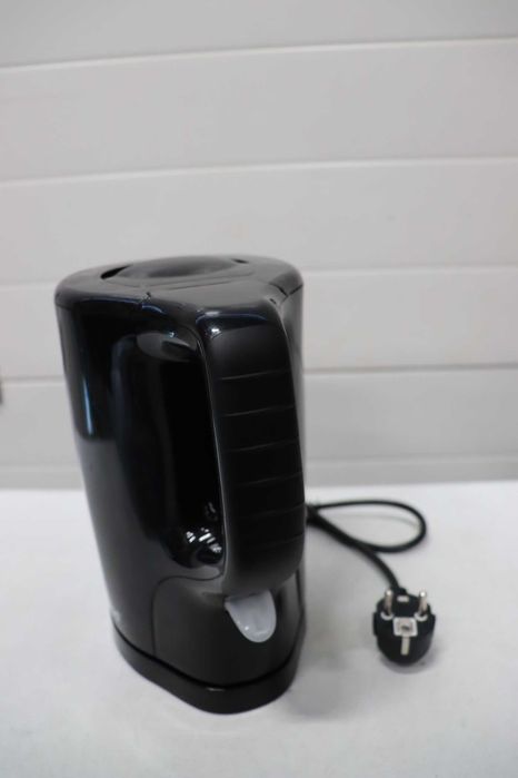 Безжична електрическа кана Techwood TB-1736 1.7 л, черна